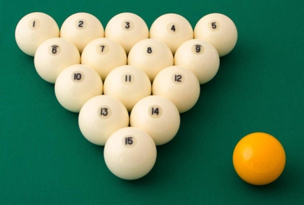 Комплект бильярдных шаров 68 мм "Aramith Standard", желтый биток